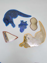 Load image into Gallery viewer, Yumimals Peanut Butter & Jelly Otter Magnet Pack